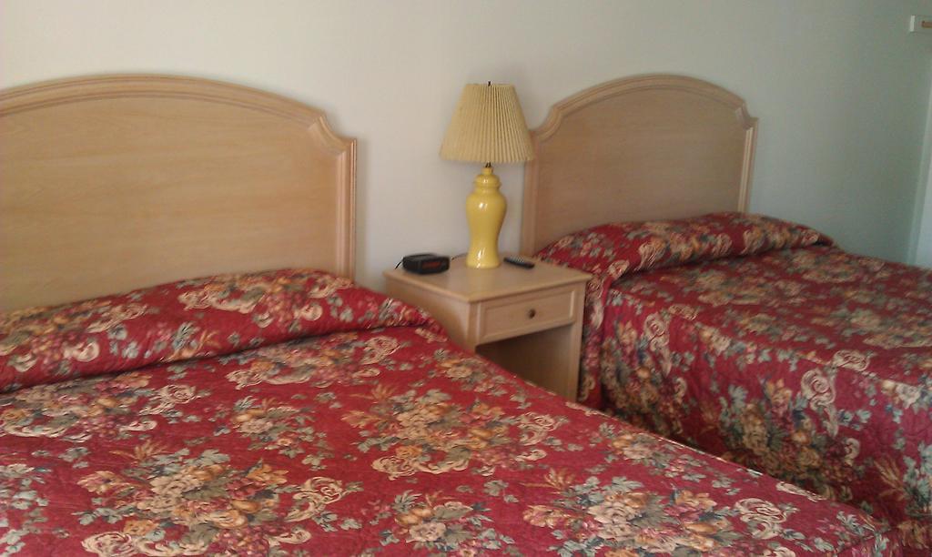 The Tallwood Motel Wells Room photo