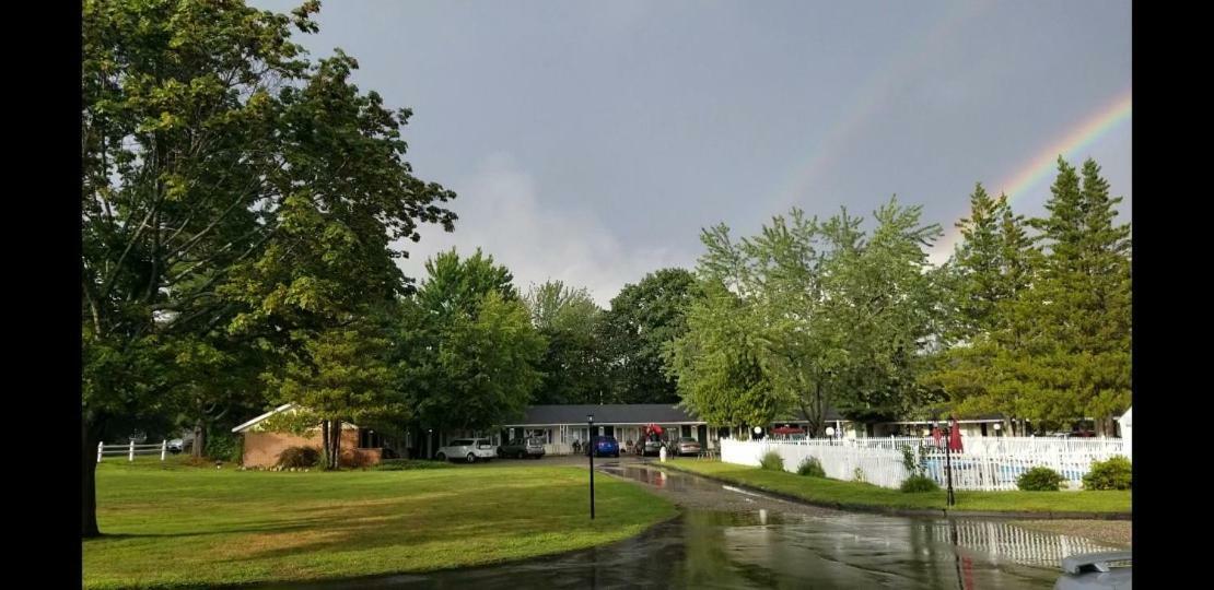 The Tallwood Motel Wells Exterior photo